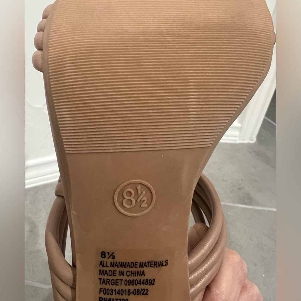 A new day tan knotted block heel, rounded square toe - Picture 7 of 9